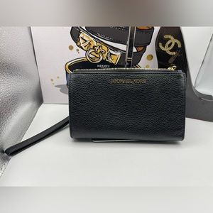 Authentic Michael Kors Cell Phone Wallet